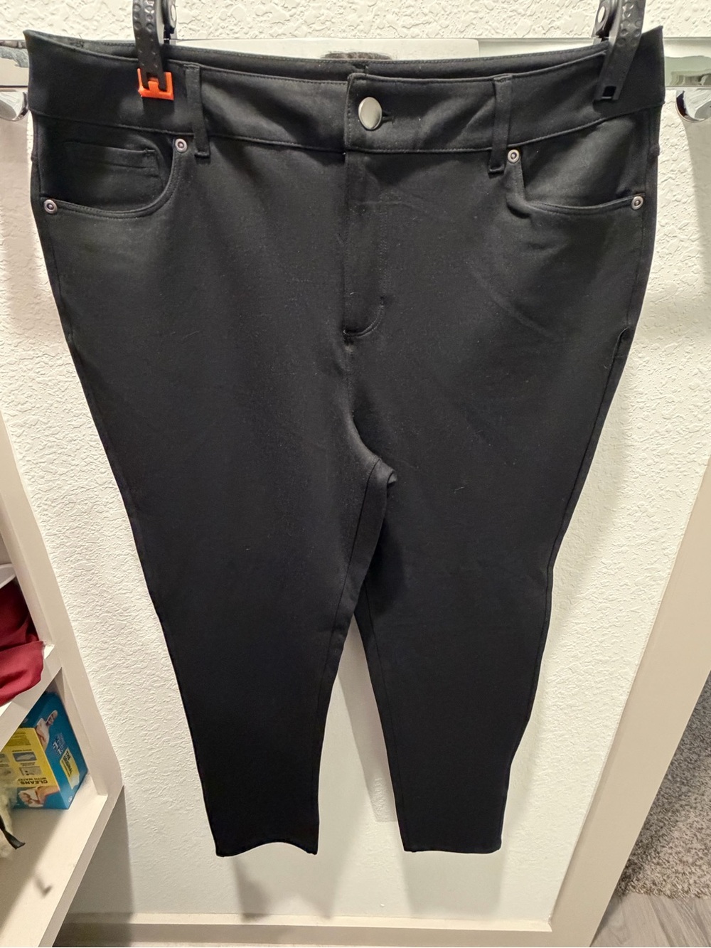 Cato Black Mid-Rise Ankle Pants Women’s Size 14 Stretch Skinny